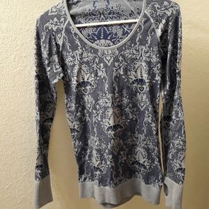 Womens Size S Shirt